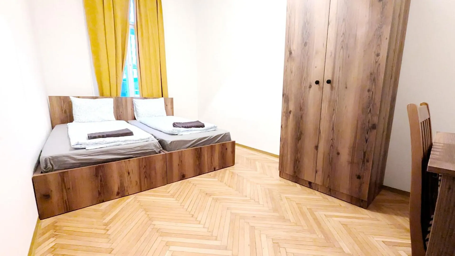 Spacious Rooms - 15 Min From Airport & City Center, 5 Min From Vienna Main-Bus Station Ez9 Homestay