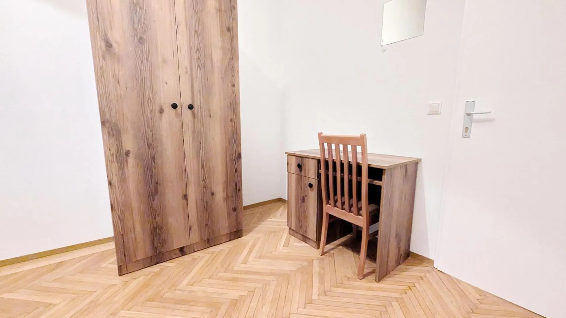 Homestay Spacious Rooms - 15 Min From Airport & City Center, 5 Min From Vienna Main-Bus Station Ez9 Austria