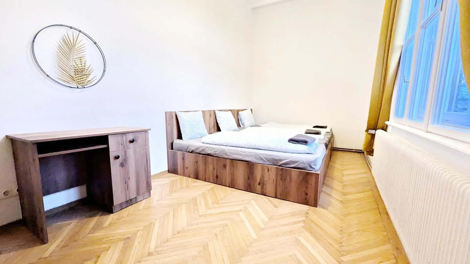 Spacious Rooms - 15 Min From Airport & City Center, 5 Min From Vienna Main-Bus Station Ez9 Homestay