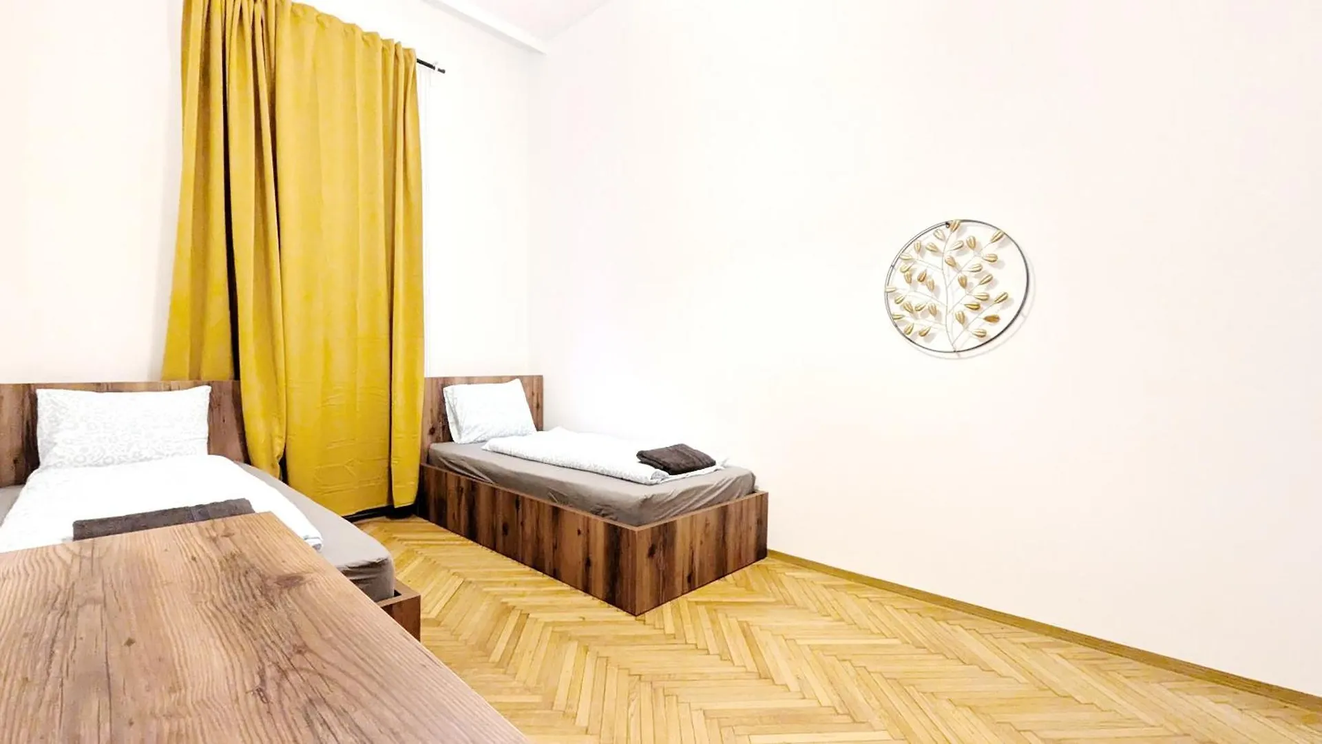 Spacious Rooms - 15 Min From Airport & City Center, 5 Min From Vienna Main-Bus Station Ez9 Homestay