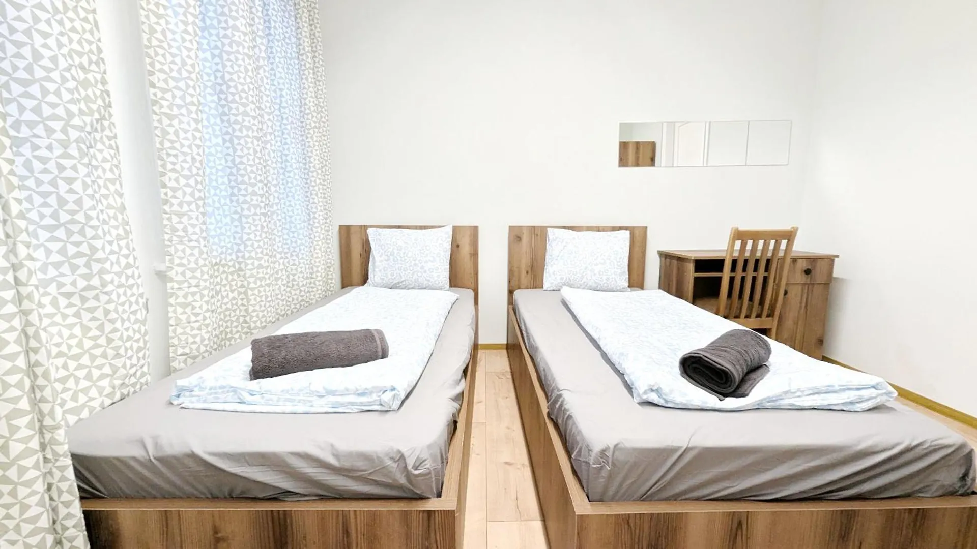 Homestay Spacious Rooms - 15 Min From Airport & City Center, 5 Min From Vienna Main-Bus Station Ez9 Austria